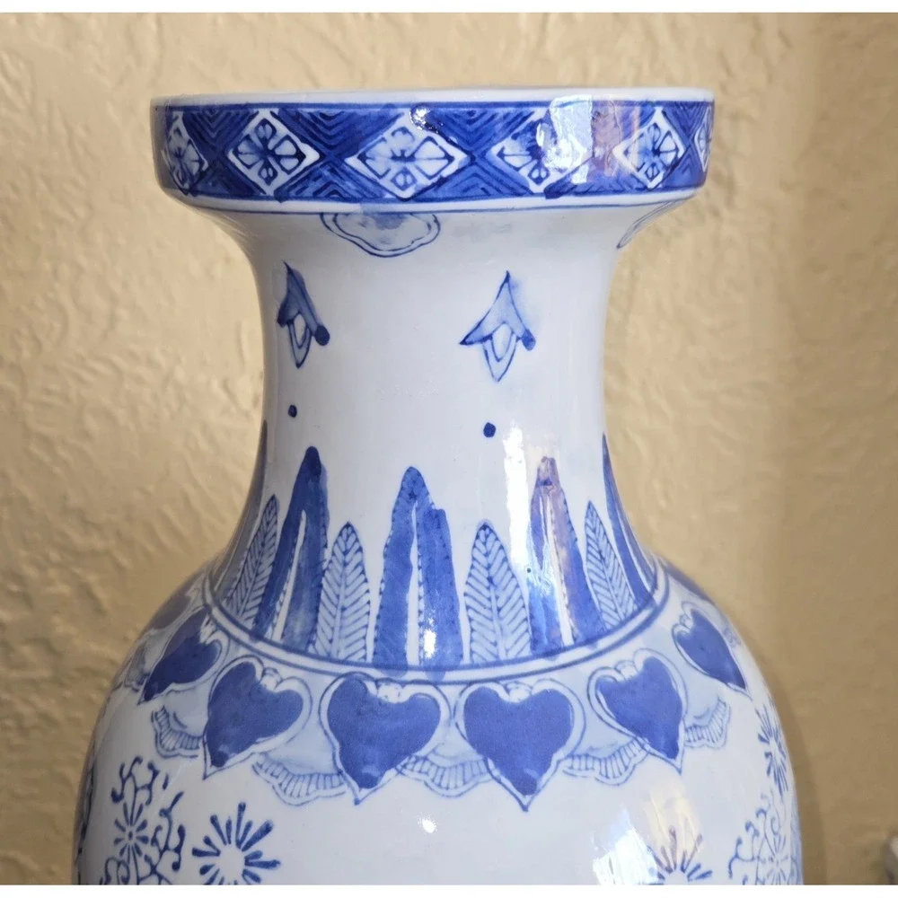 Vintage Chinoiserie Vase 18